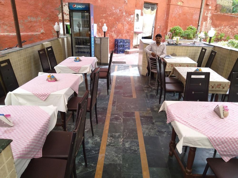 Hotel Sidhartha Walking Distance From Tajmahal Agra  Exterior photo