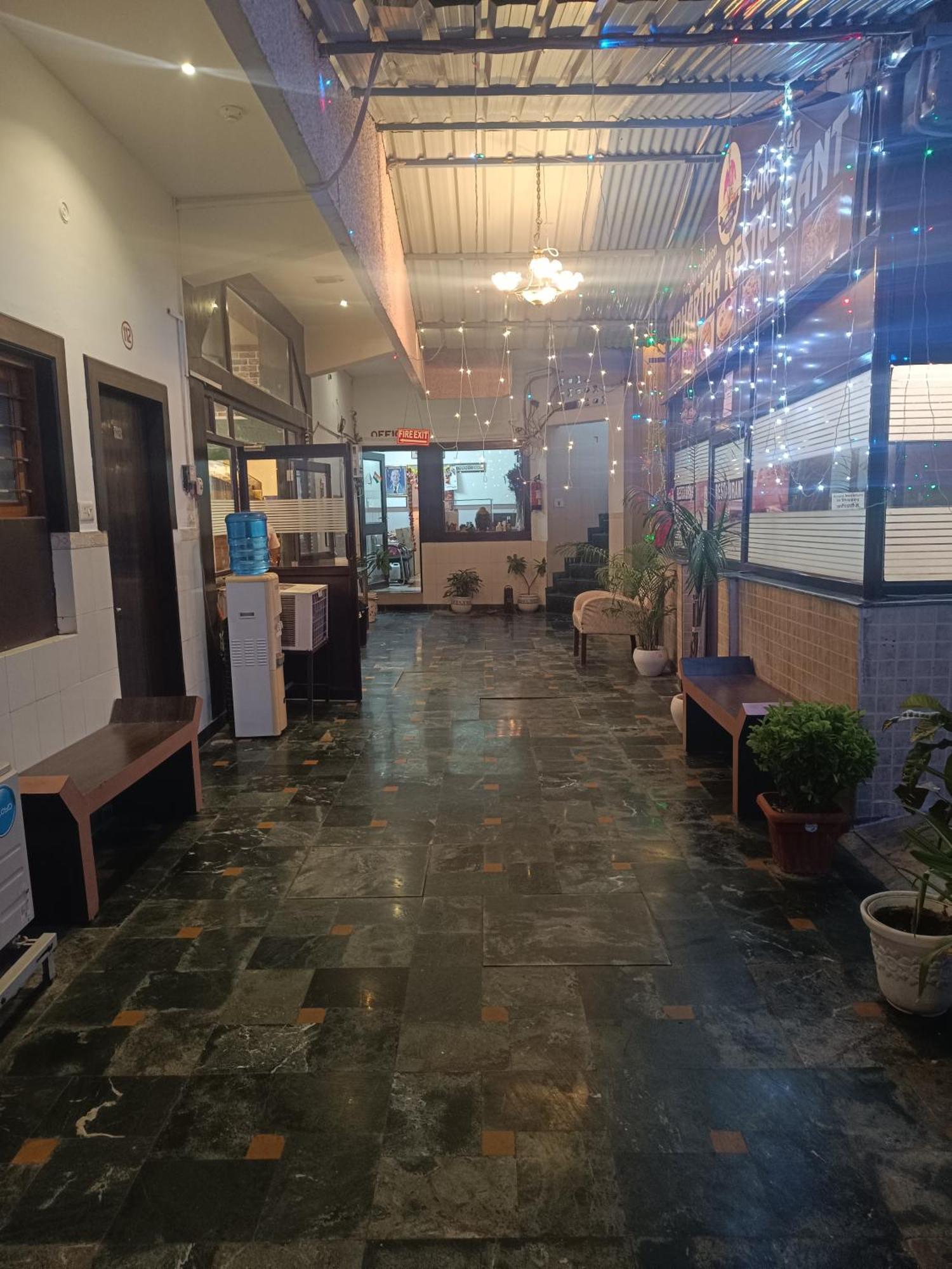 Hotel Sidhartha Walking Distance From Tajmahal Agra  Exterior photo