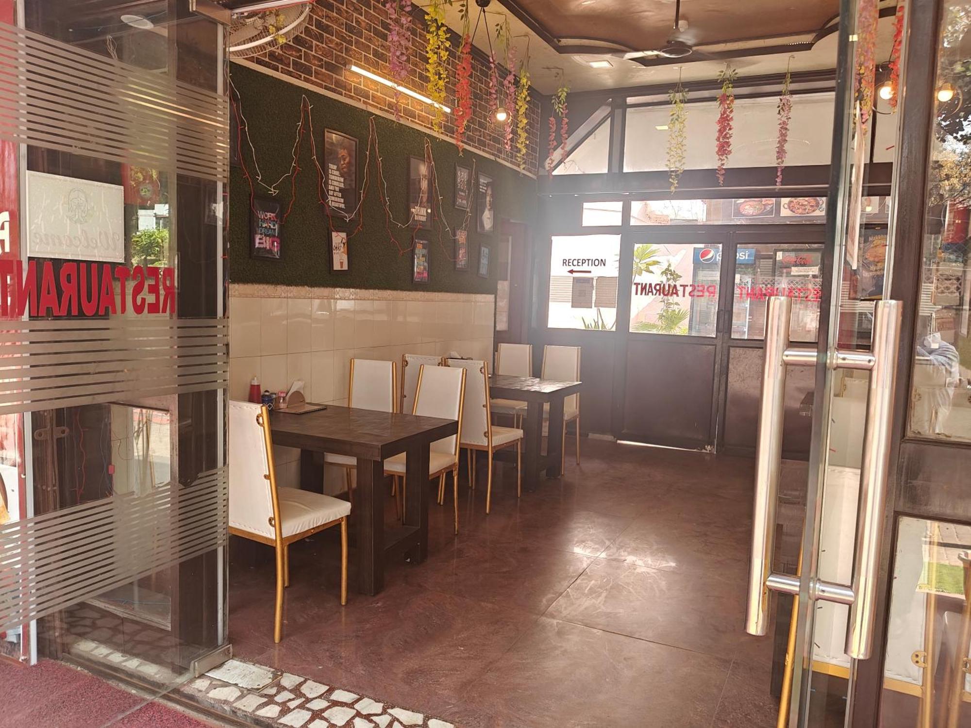 Hotel Sidhartha Walking Distance From Tajmahal Agra  Exterior photo