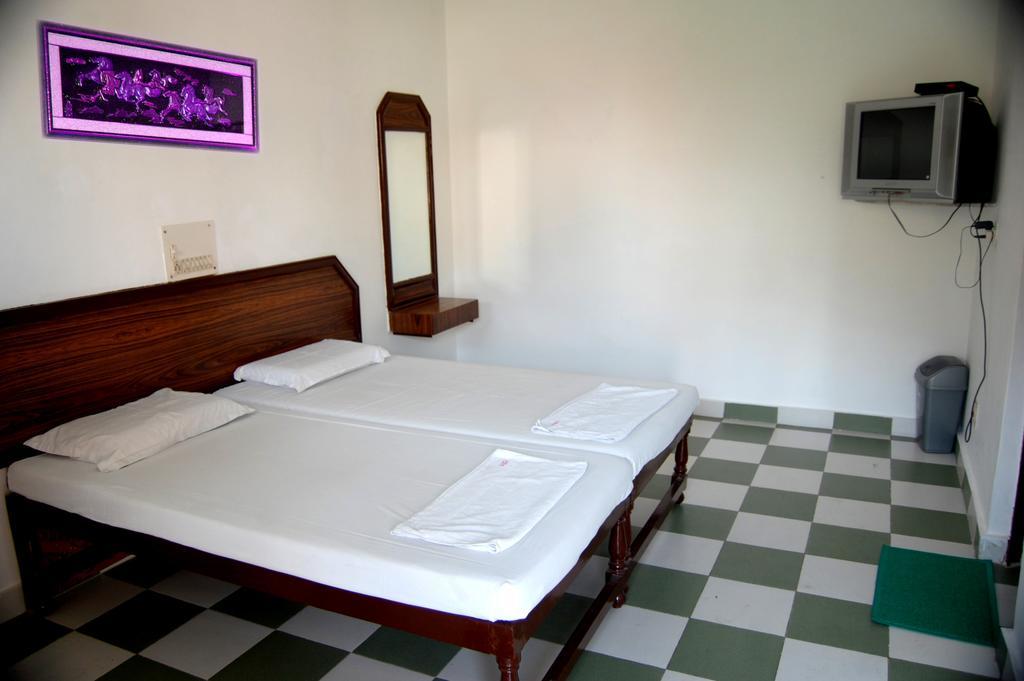 Hotel Sidhartha Walking Distance From Tajmahal Agra  Exterior photo