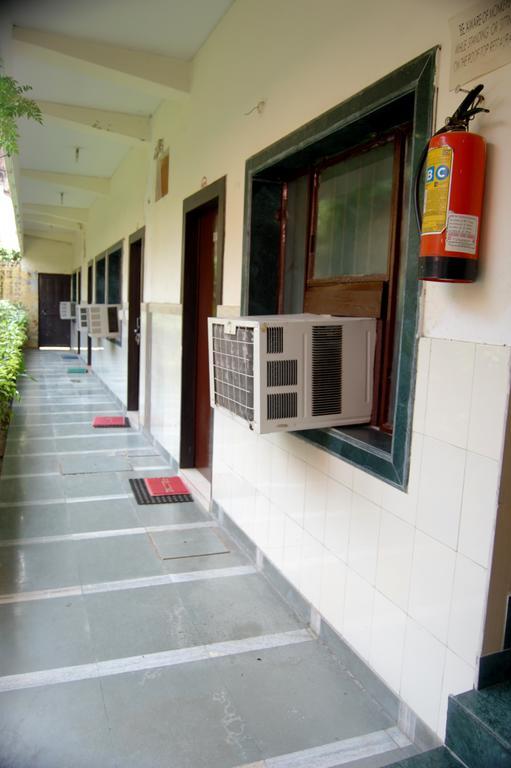 Hotel Sidhartha Walking Distance From Tajmahal Agra  Exterior photo